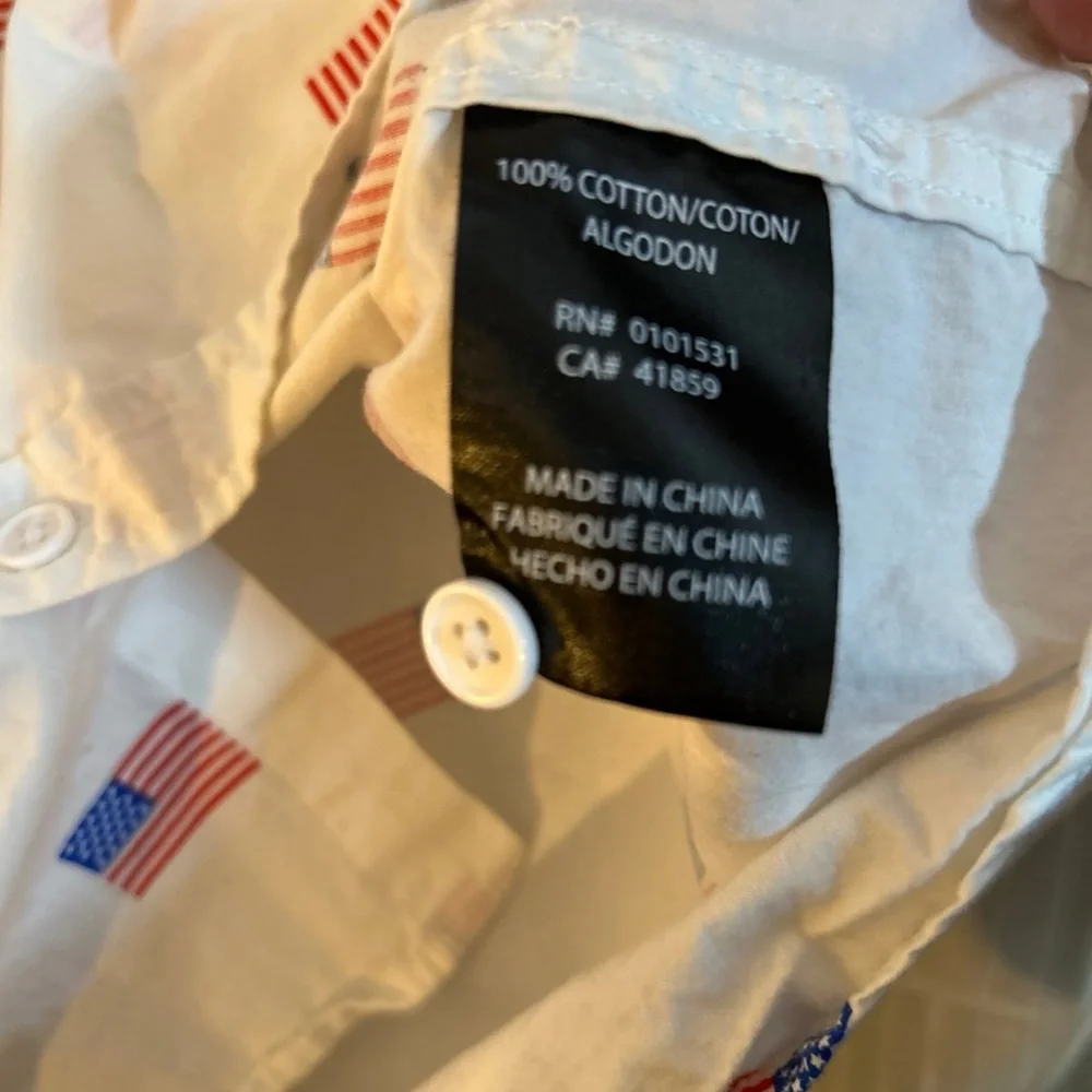 White Short-Sleeve Button-Up Shirt with Flag Print - Picture 4 of 5
